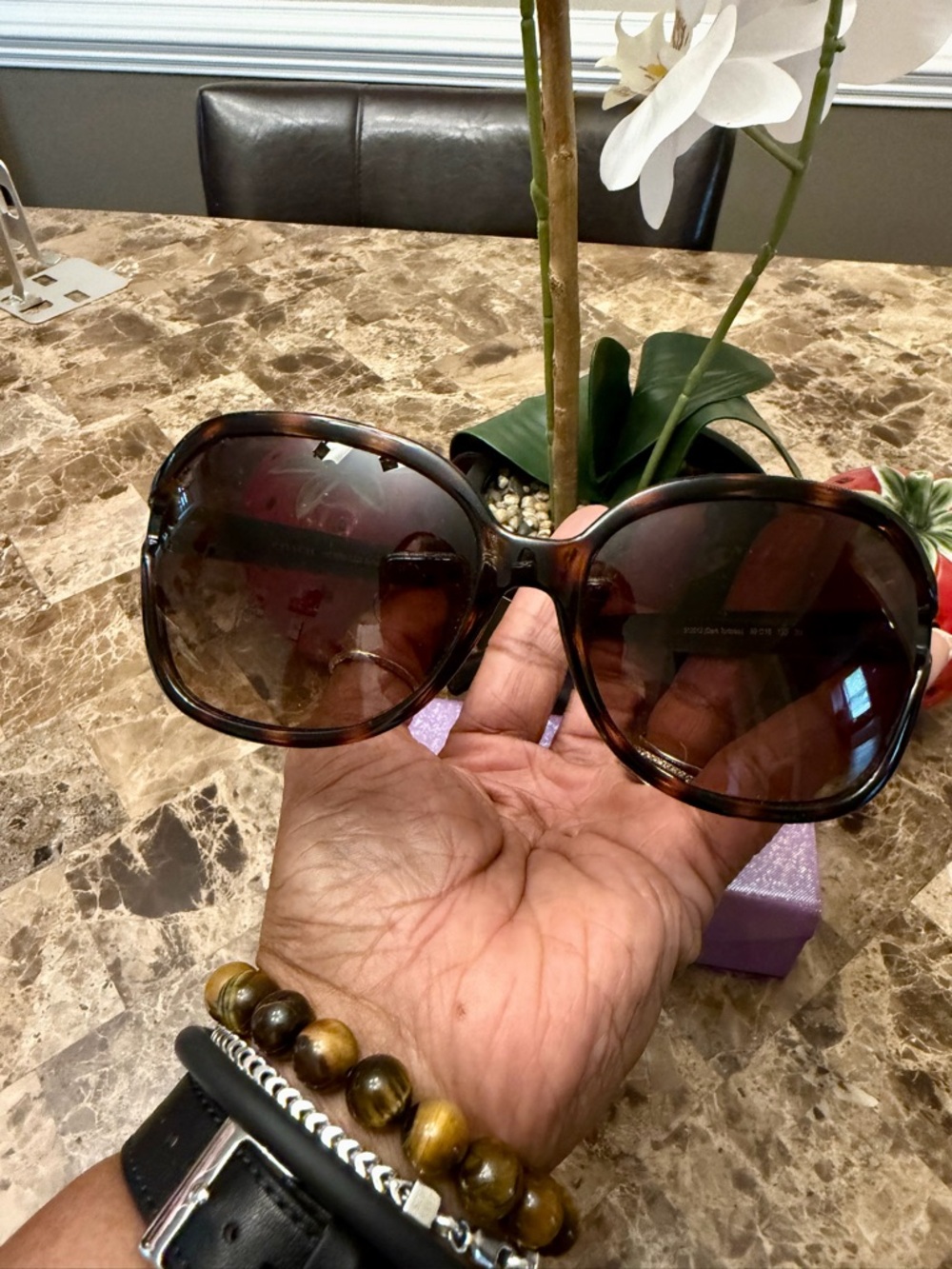 ⭐️⭐️Coach HC 8088 L927 Selma Sunglasses in Dark Tortoise. - Picture 5 of 9